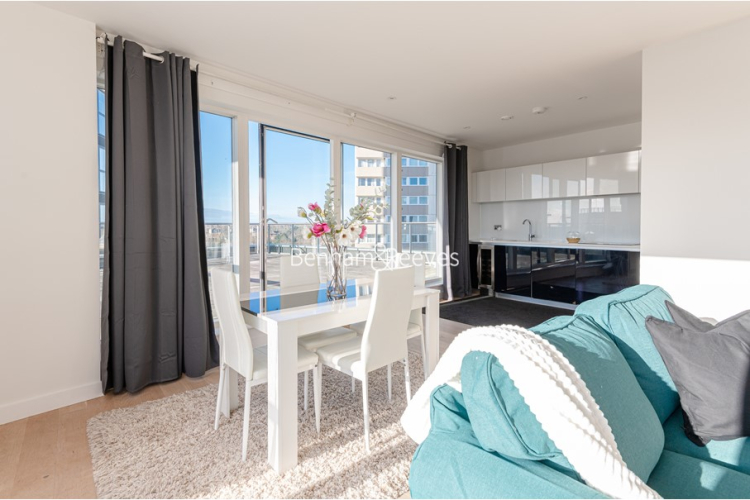 2  bedrooms flat to rent in Pump House Crescent, Brentford, TW8-image 10