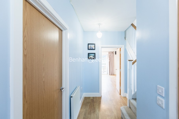 5 bedrooms house to rent in Marbaix Gardens, Isleworth, TW7-image 20