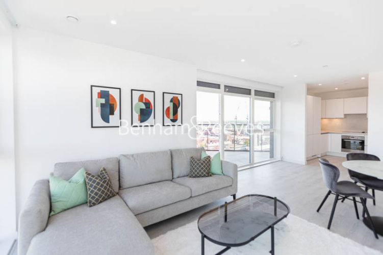 2  bedrooms flat to rent in High Street Quarter, Hounslow, TW3-image 1
