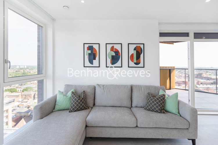 2  bedrooms flat to rent in High Street Quarter, Hounslow, TW3-image 7