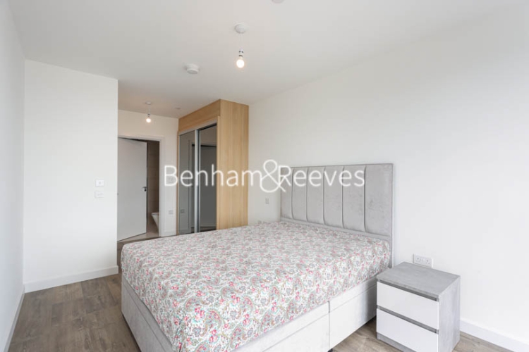 2  bedrooms flat to rent in High Street Quarter, Hounslow, TW3-image 9