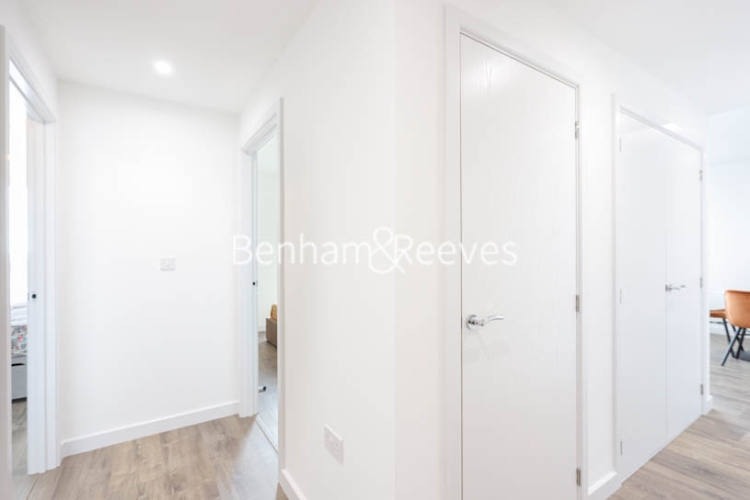 2 bedrooms flat to rent in High Street Quarter, Hounslow, TW3-image 11