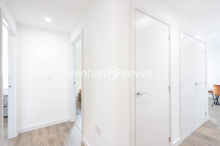 2  bedrooms flat to rent in High Street Quarter, Hounslow, TW3-image 11