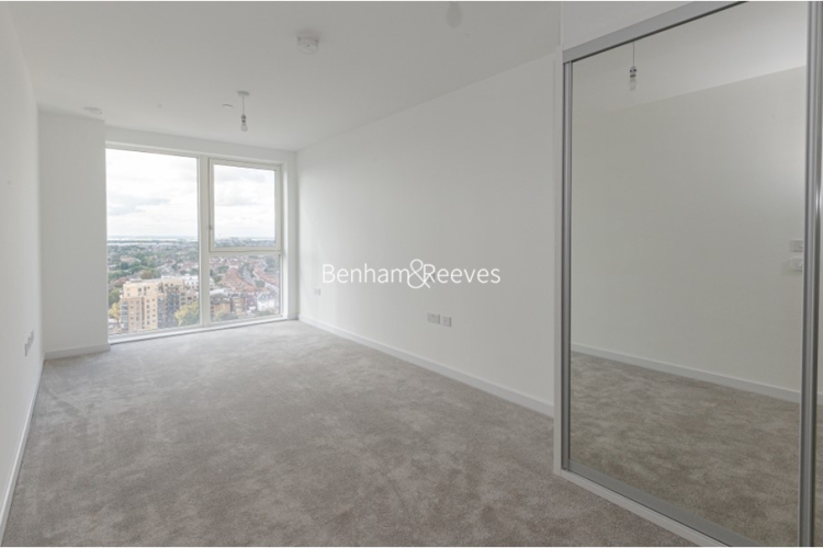 2  bedrooms flat to rent in High Street Quarter, Hounslow, TW3-image 3