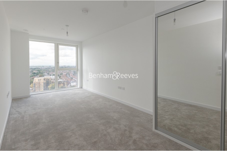 2 bedrooms flat to rent in High Street Quarter, Hounslow, TW3-image 3