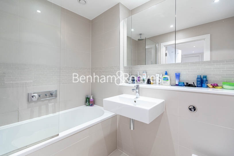 2 bedrooms flat to rent in Kew Bridge West, Pump House Crescent, Brentford, TW8-image 10