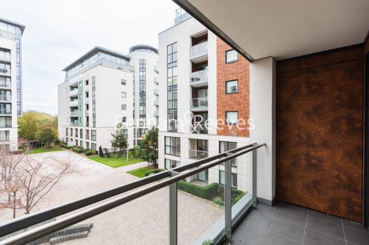 2  bedrooms flat to rent in Kew Bridge West, Pump House Crescent, Brentford, TW8-image 11