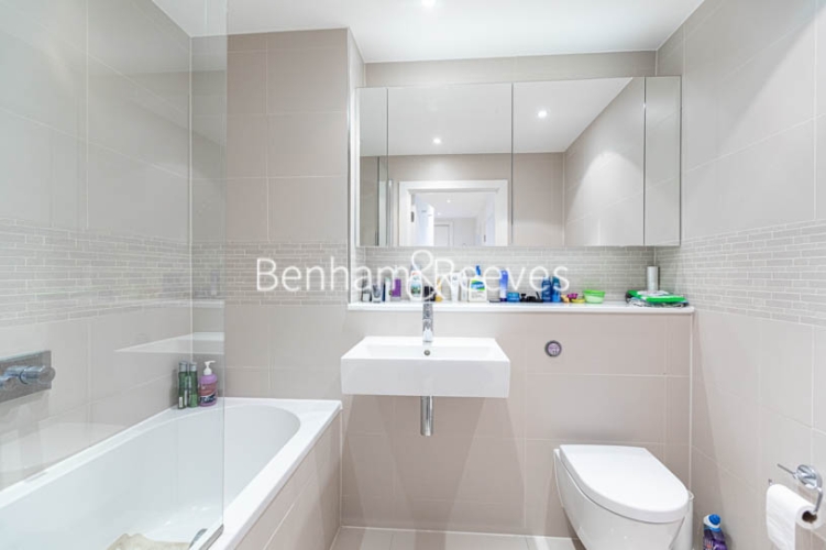 2 bedrooms flat to rent in Kew Bridge West, Pump House Crescent, Brentford, TW8-image 16