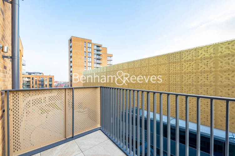 1  bedroom flat to rent in High Street Quarter, Hounslow, TW3-image 10