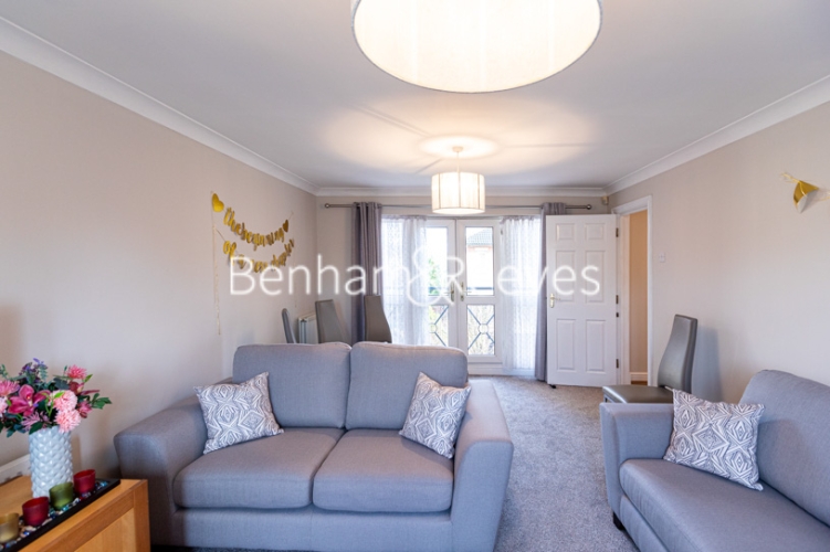2 bedrooms flat to rent in Pumping Station Road, Chiswick, W4-image 1