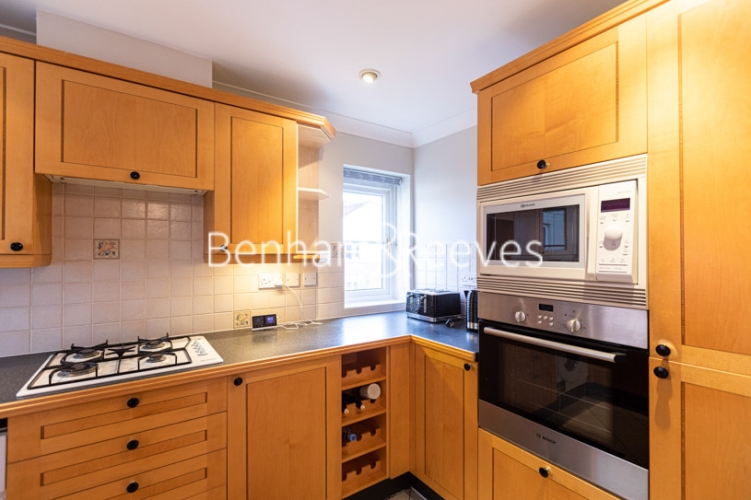 2 bedrooms flat to rent in Pumping Station Road, Chiswick, W4-image 2