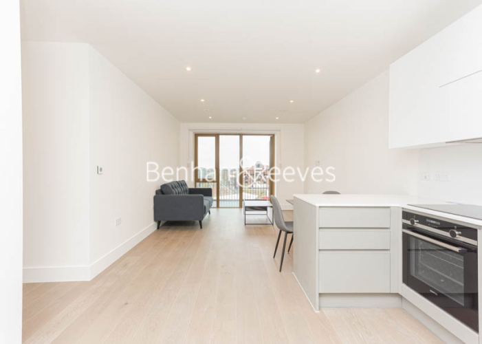 1  bedroom flat to rent in Capital Interchange Way, Brentford, TW8-image 14