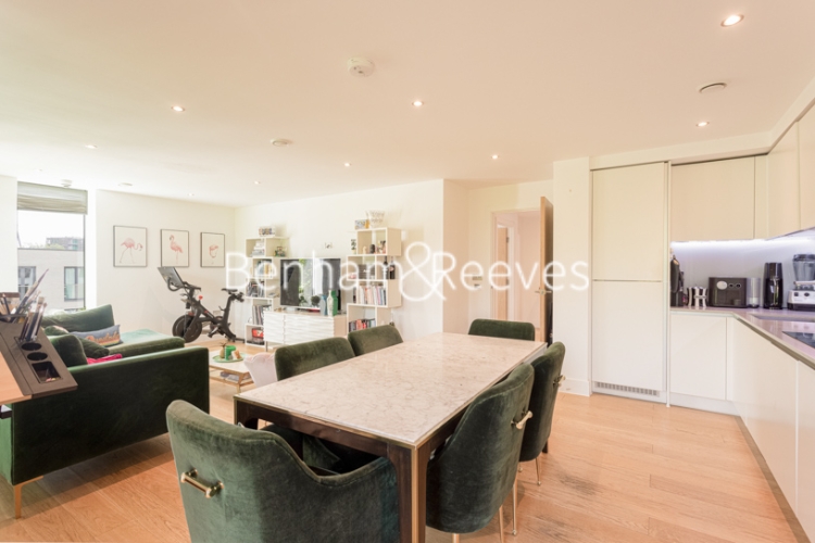 2  bedrooms flat to rent in 500 Chiswick High Road, Chiswick, W4-image 2