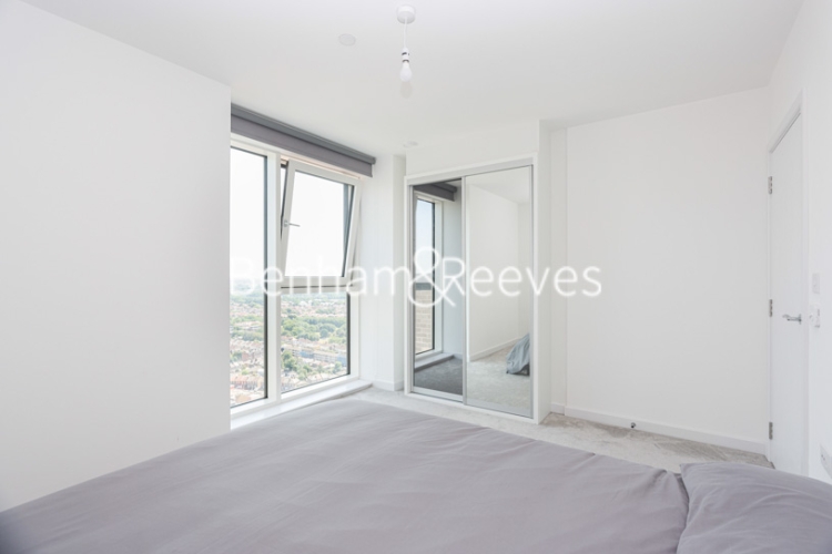 3 bedrooms flat to rent in High Street Quarter, Hounslow, TW3-image 12
