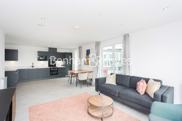 2  bedrooms flat to rent in Chaplin Court, Brentford, TW8-image 10