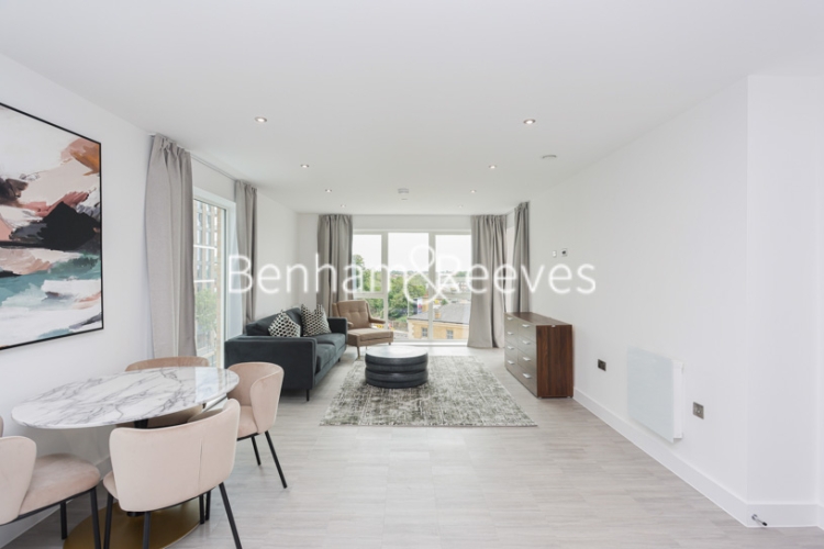 2 bedrooms flat to rent in Chaplin Court, Brentford, TW8-image 11