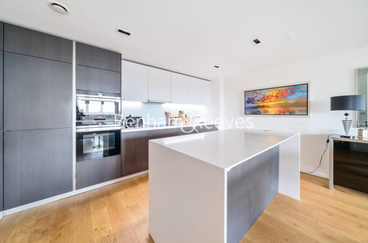 3  bedrooms flat to rent in Kew Bridge Road, Brentford, TW8-image 2