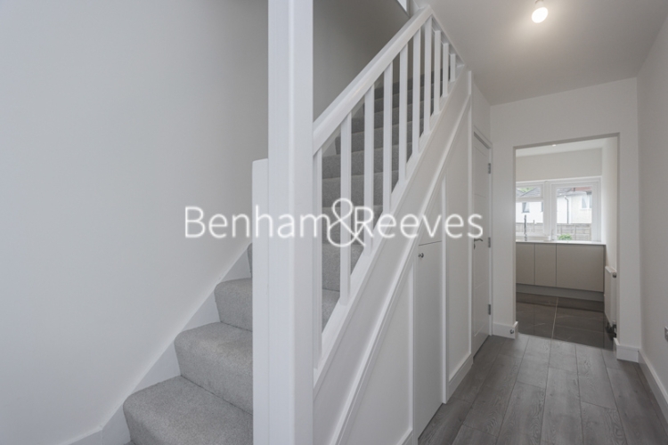 3  bedrooms flat to rent in Waters Road, Kingston, KT1-image 13