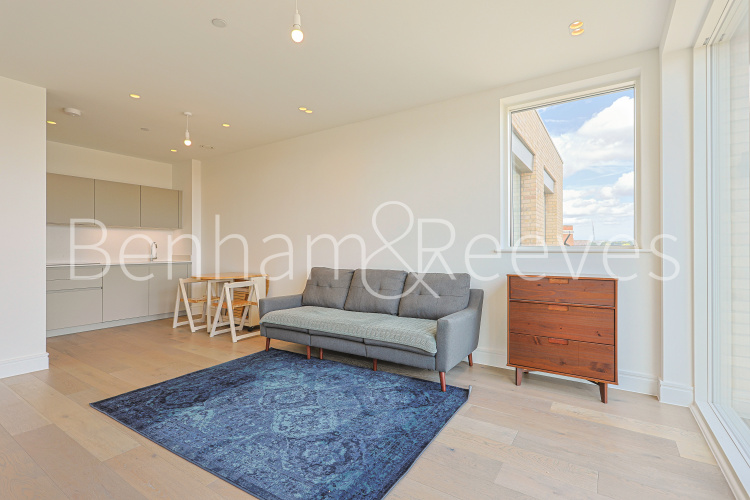 1  bedroom flat to rent in Matcham House, Acton Lane, Chiswick, W4-image 8