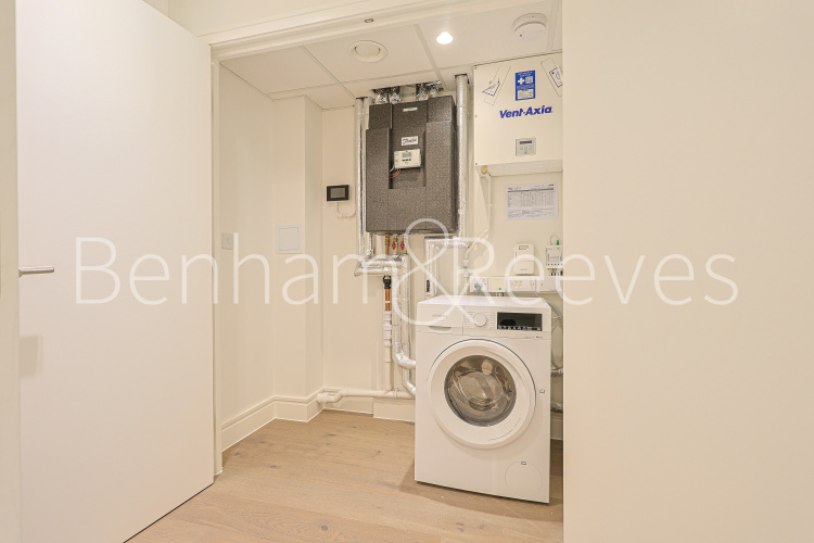1  bedroom flat to rent in Matcham House, Acton Lane, Chiswick, W4-image 9