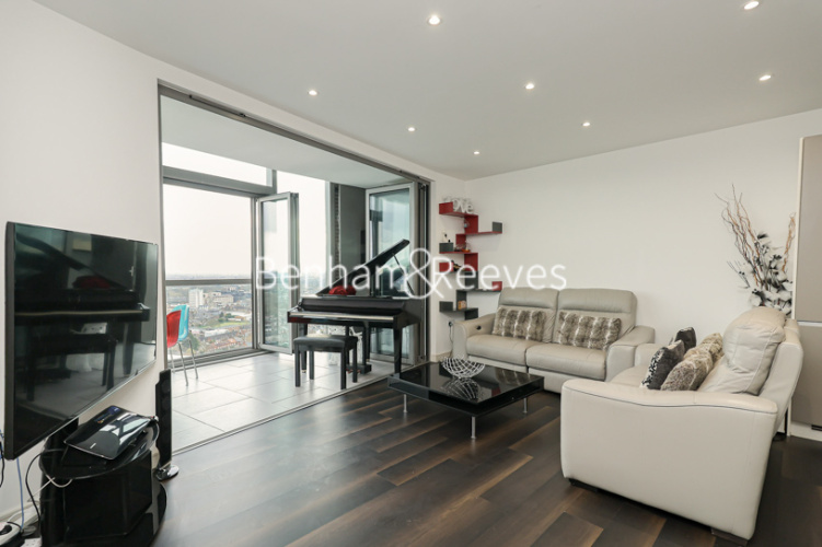 2  bedrooms flat to rent in Kew Eye, Brentford, TW8-image 1