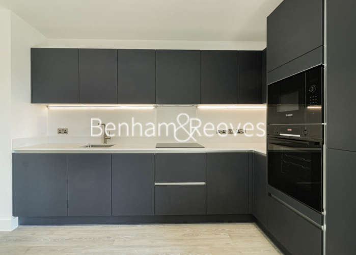 1  bedroom flat to rent in Lampton Parkside, Hounslow, TW3-image 6