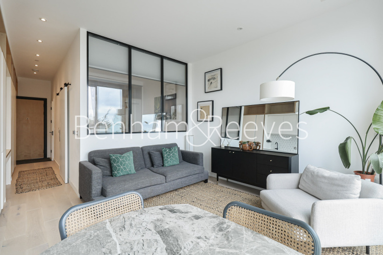 Studio flat to rent in Great West Road, Brentford, TW8-image 7