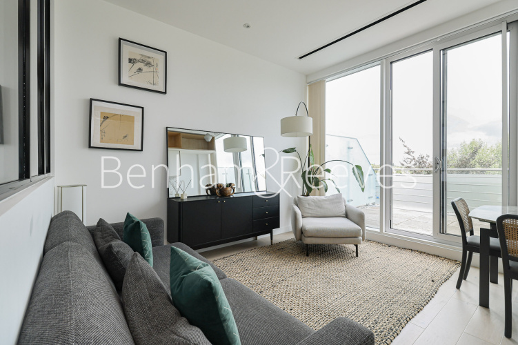 Studio flat to rent in Great West Road, Brentford, TW8-image 10