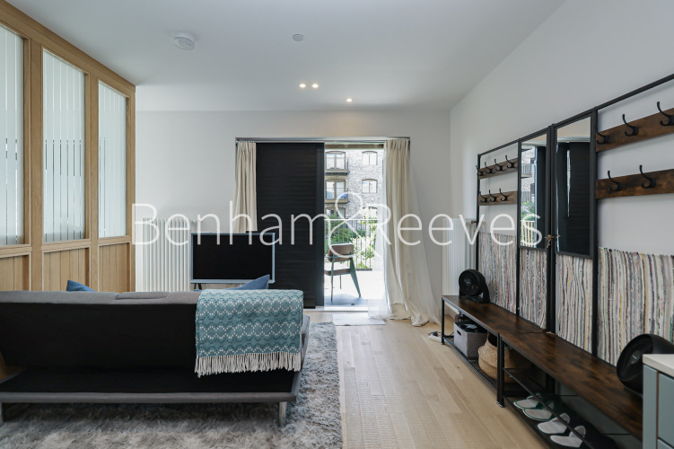 Studio flat to rent in Calville House, Brentford, TW8-image 13