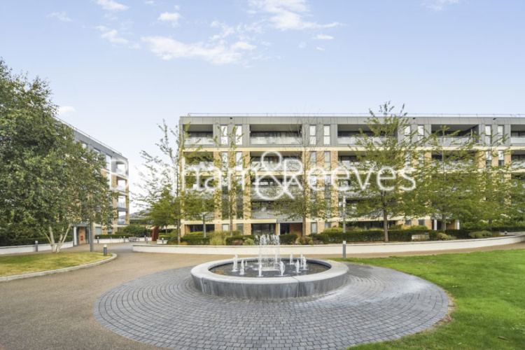 2  bedrooms flat to rent in Emerald Gardens, Kew, TW9-image 14
