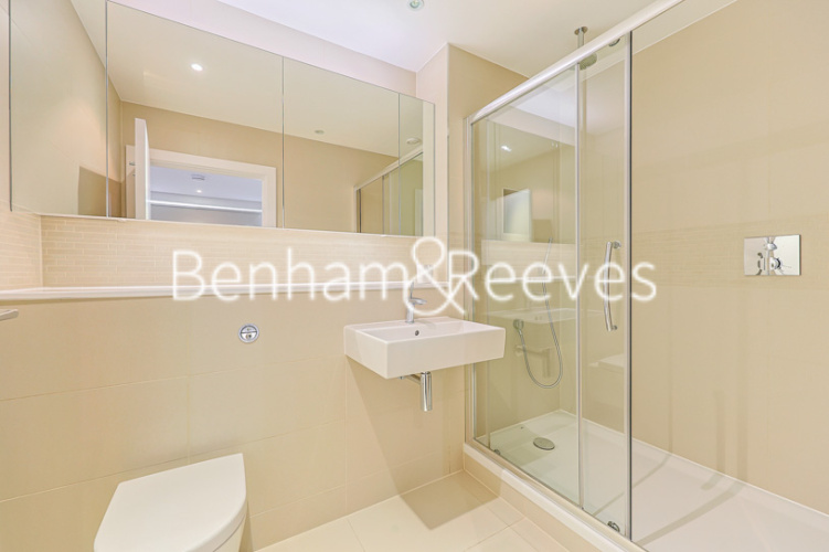 3  bedrooms flat to rent in Kew Bridge West, Brentford, TW8-image 4