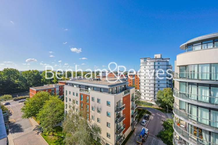 3  bedrooms flat to rent in Kew Bridge West, Brentford, TW8-image 13