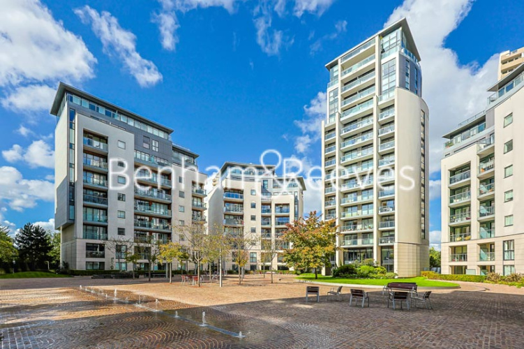 3  bedrooms flat to rent in Kew Bridge West, Brentford, TW8-image 19
