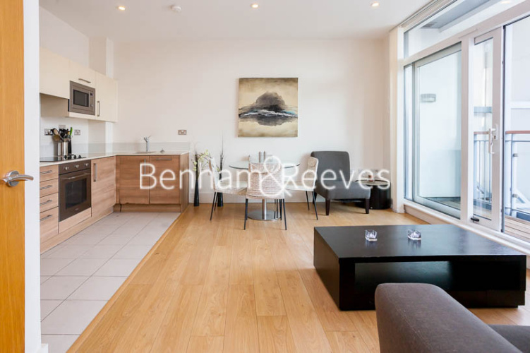1  bedroom flat to rent in Cornell Square, Nine Elms, SW8-image 6