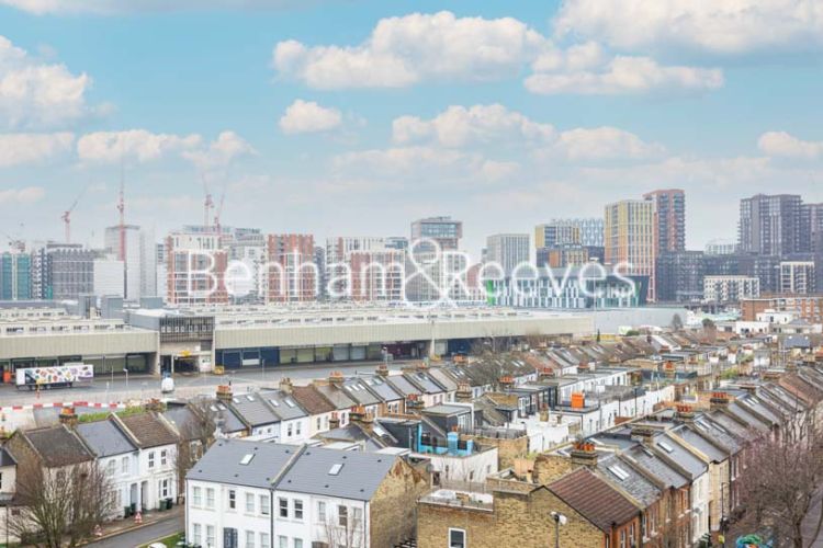 2 bedrooms flat to rent in Cornell Square, Nine Elms, SW8-image 10