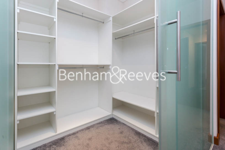 2 bedrooms flat to rent in Chelsea Bridge Wharf, Battersea, SW11-image 13