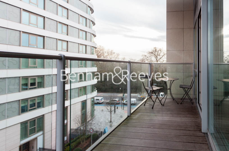 2 bedrooms flat to rent in Chelsea Bridge Wharf, Battersea, SW11-image 14