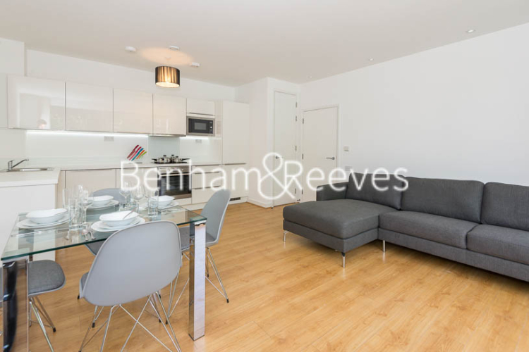 1 bedroom flat to rent in Stewarts Road, Nine Elms, SW8-image 7