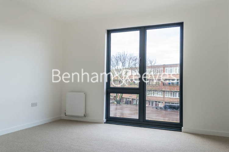 1  bedroom flat to rent in Stewarts Road, Nine Elms, SW8-image 5