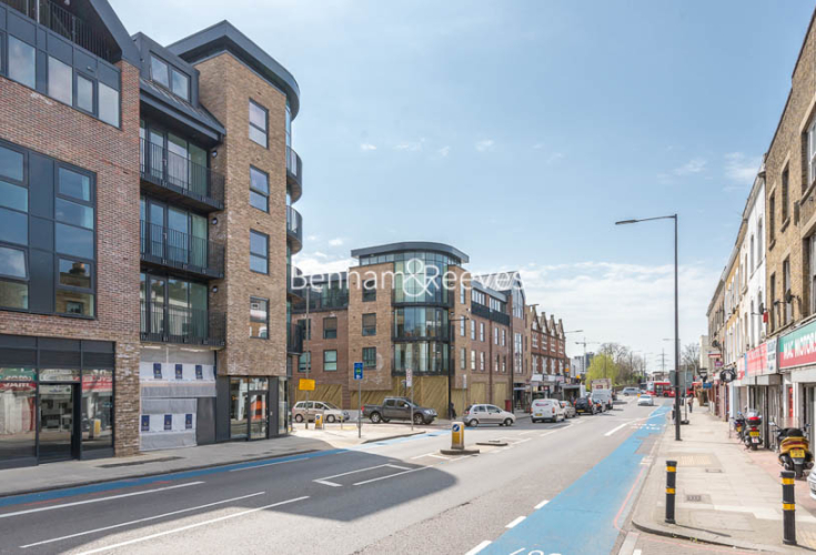 1  bedroom flat to rent in Tooting High Street, Nine Elms, SW17-image 9