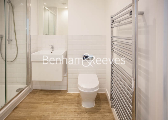 1 bedroom flat to rent in Tooting High Street, Nine Elms, SW17-image 7