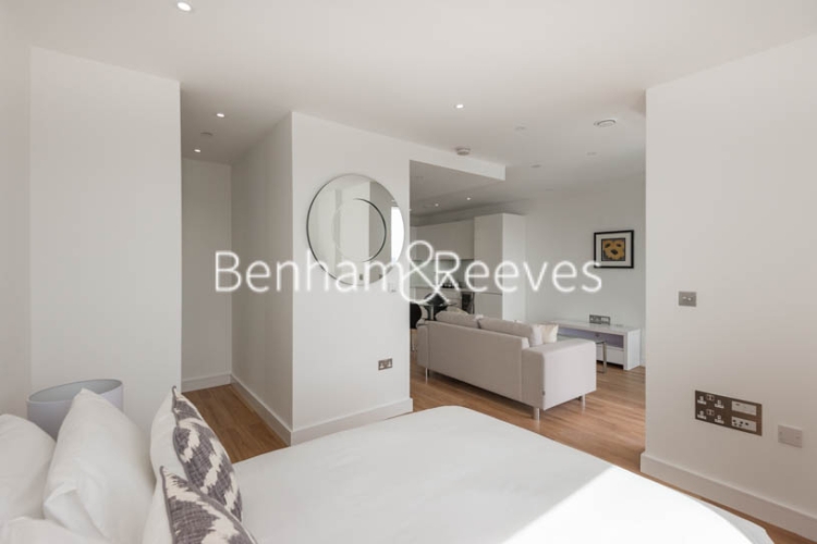 Studio flat to rent in Nine Elms Point, Nine Elms, SW8-image 7