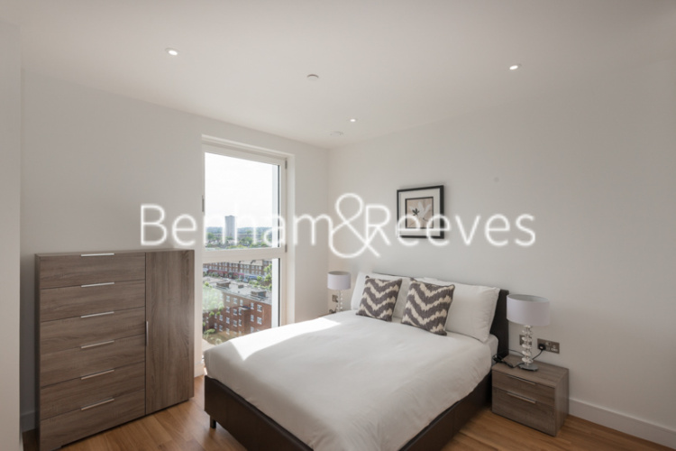 Studio flat to rent in Wandsworth Road, Nine Elms, SW8-image 11