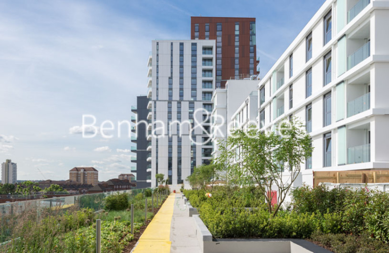 Studio flat to rent in Wandsworth Road, Nine Elms, SW8-image 14