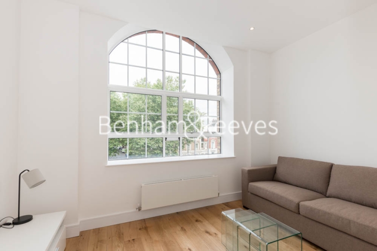 Studio flat to rent in Clapham Road, Nine Elms, SW9-image 6