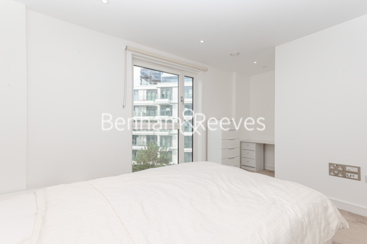 1 bedroom flat to rent in Wandsworth Road, Nine Elms, SW8-image 12