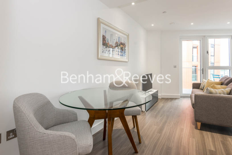 1 bedroom  for sale in Wandsworth Road, Nine Elms, SW8 view 2