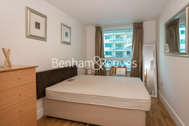 2  bedrooms flat to rent in St George’s Wharf, Nine Elms, SW8-image 3