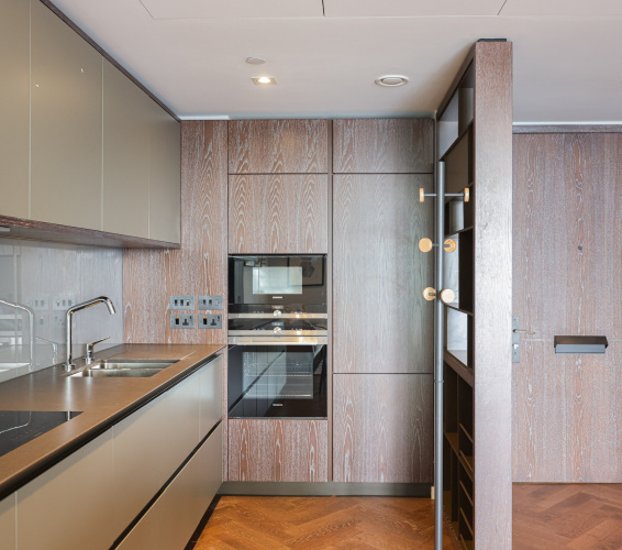 2  bedrooms flat to rent in Dawson House, Circus Road West, SW11-image 2