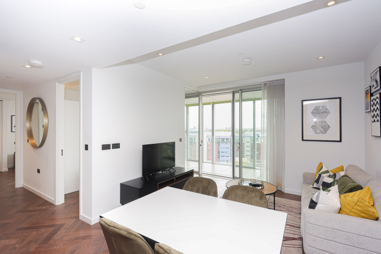 2  bedrooms flat to rent in Dawson House, Circus Road West, SW11-image 16